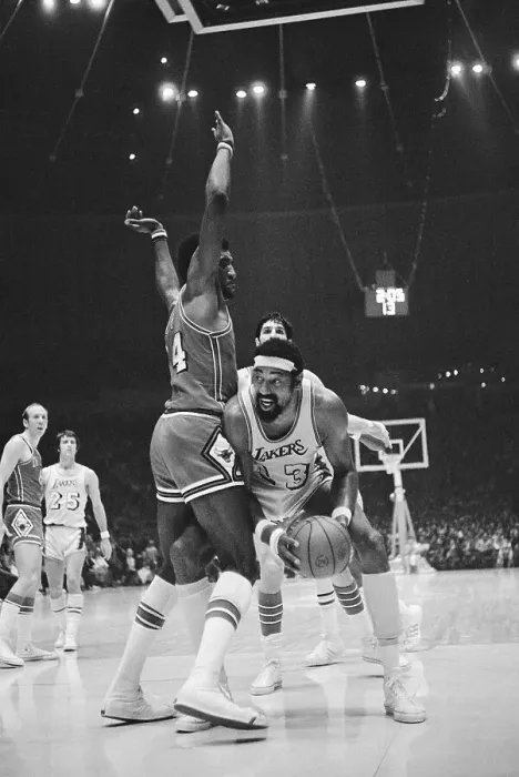 Framed Print : Clifford Ray Blocking Wilt Chamberlain Framed Print : Clifford Ray Blocking Wilt Chamberlain