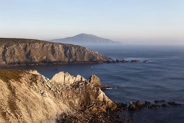 Cliffs near Ashleam, Achill Island, County Mayo, Connacht province, Republic of Ireland, Europe