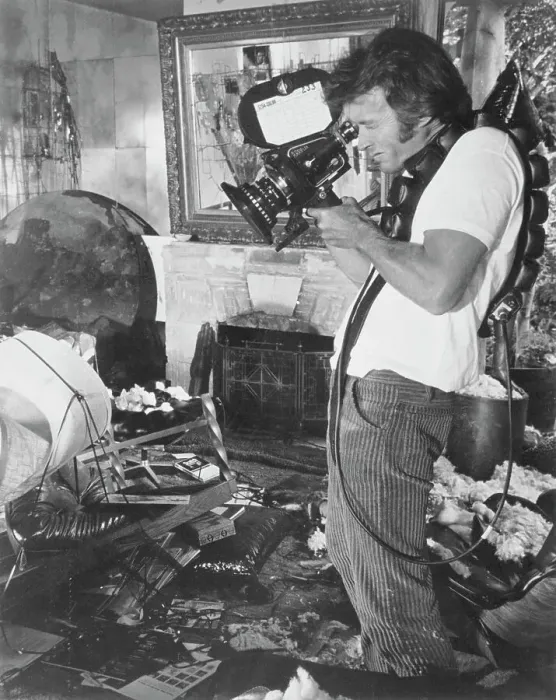 Framed Print : Clint Eastwood Filming on Set of New Movie Framed Print : Clint Eastwood Filming on Set of New Movie