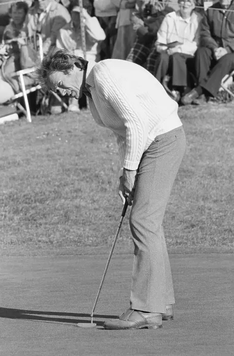 Framed Print : Clint Eastwood Playing Golf Framed Print : Clint Eastwood Playing Golf