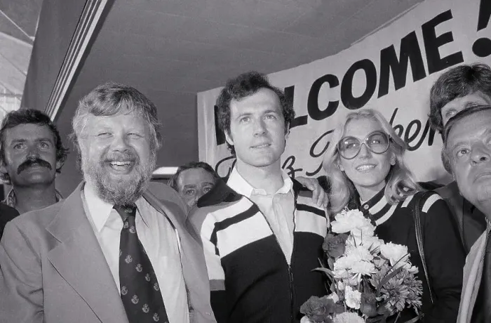 Framed Print : Clive Toye with Franz and Brigitte Beckenbauer Framed Print : Clive Toye with Franz and Brigitte Beckenbauer