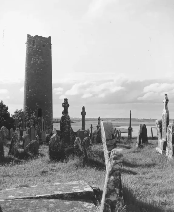 Framed Print : At Clonmacnois Framed Print : At Clonmacnois