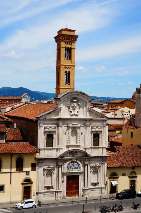 Framed Print : Close up on the Ognissanti Church, Florence, Italy Framed Print : Close up on the Ognissanti Church, Florence, Italy