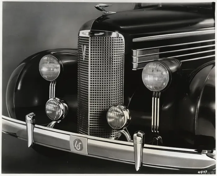 Framed Print : Close-Up Front End 1938 Cadillac Lasalle Framed Print : Close-Up Front End 1938 Cadillac Lasalle