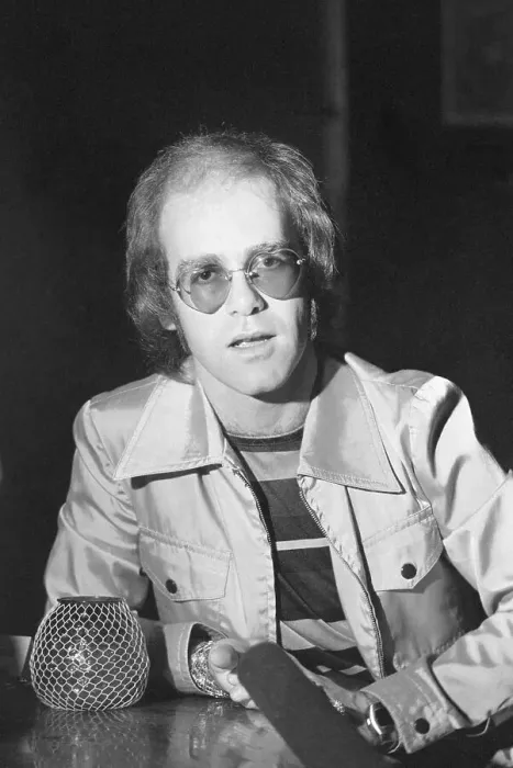 Framed Print : Closeup Of Singer-Composer Elton John Framed Print : Closeup Of Singer-Composer Elton John