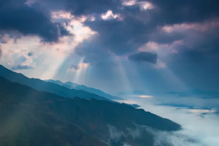 Framed Print : Cloud, Mountain in Ta Xua, Son La, Vietnam