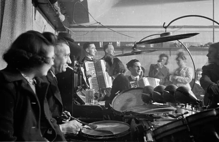 Framed Print : Club Cabaret