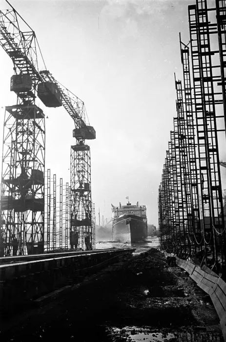Framed Print : Clydeside Cranes Framed Print : Clydeside Cranes