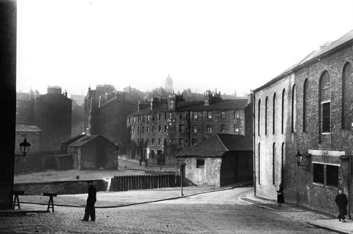 Framed Print : Clydeside Street Framed Print : Clydeside Street