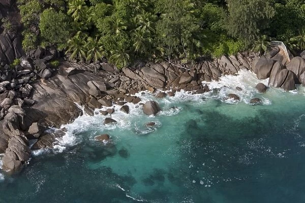 Coastline near Grand Anse beach, MahAzA Island, Seychelles, Indian Ocean, Africa
