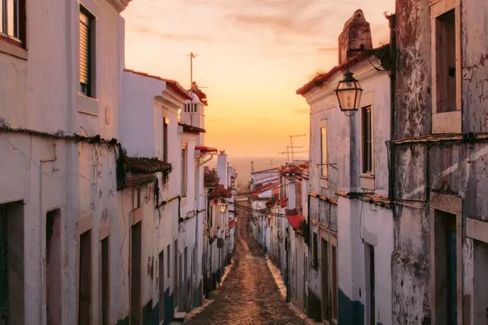 Framed Print : Cobbled street at Estremoz, Alentejo, Portugal
