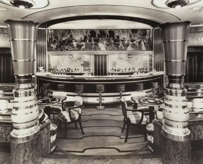 Framed Print : Cocktail Bar on Queen Mary Framed Print : Cocktail Bar on Queen Mary