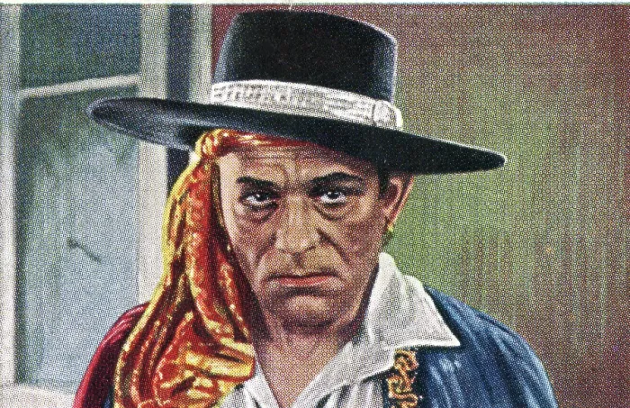 Framed Print : Collectible tobacco card, Lon Chaney, Salem Cigarettes, 1927