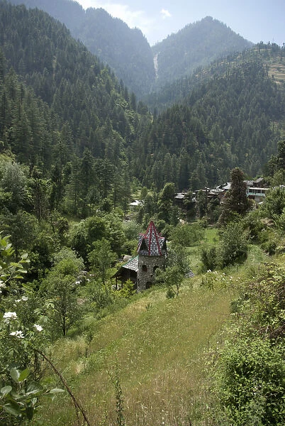 color image, day, himachal pradesh, house, idyllic, india, landscape, meadow, mountain