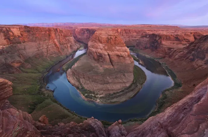 Framed Print : Colorado River flowing around Horseshoe Bend, Arizona, USA Framed Print : Colorado River flowing around Horseshoe Bend, Arizona, USA