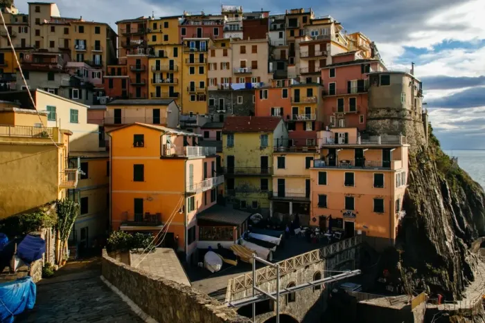 Framed Print : Colorful houses of Manarola village in Cinque Terre National Park, Liguria, Italy Framed Print : Colorful houses of Manarola village in Cinque Terre National Park, Liguria, Italy