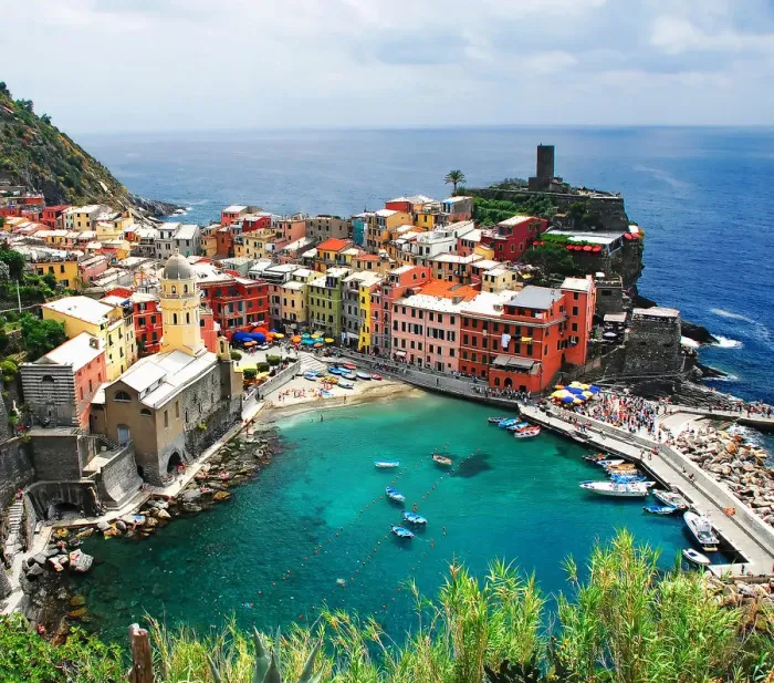 Framed Print : Colorful houses and port at Vernazza Framed Print : Colorful houses and port at Vernazza