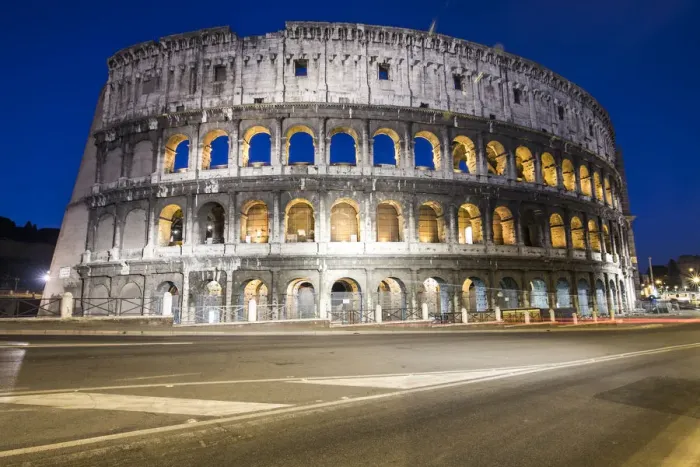 Framed Print : The Colosseum early morning Framed Print : The Colosseum early morning