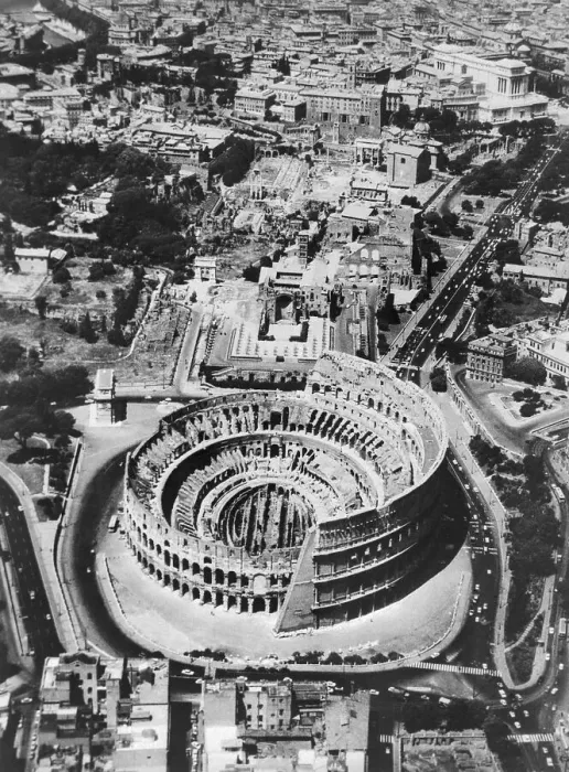 Framed Print : The Colosseum in Rome Framed Print : The Colosseum in Rome