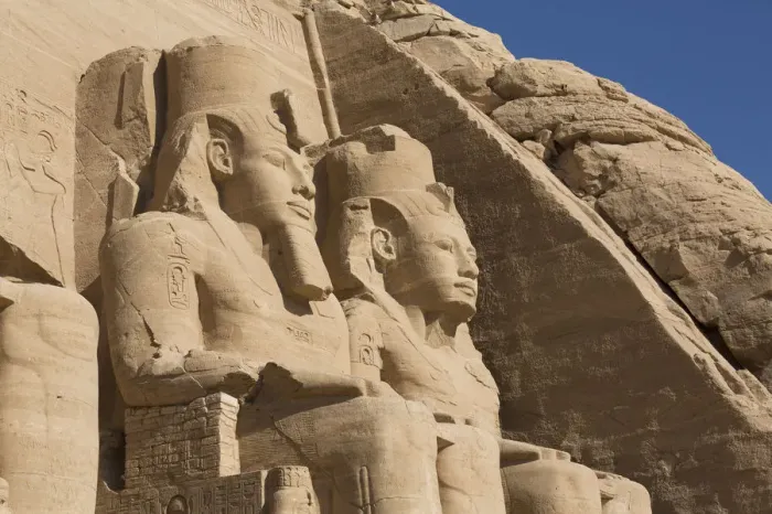 Framed Print : Colossi of Ramses II, Sun Temple, Abu Simbel Temples