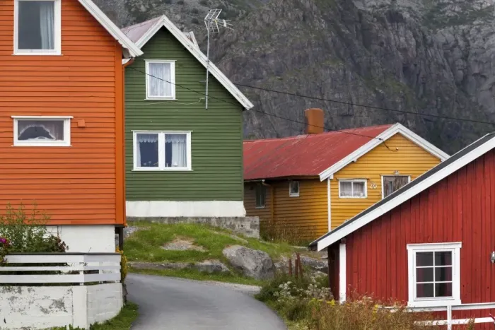 Framed Print : Colourful houses in Henningsvaer, Vagan, Austvagoy, Lofoten, Nordland, Norway Framed Print : Colourful houses in Henningsvaer, Vagan, Austvagoy, Lofoten, Nordland, Norway