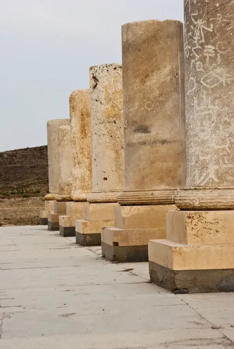 Framed Print : Columns. Remnant of an Ancient Persian Palace (500 BC) at Passargad complex Framed Print : Columns. Remnant of an Ancient Persian Palace (500 BC) at Passargad complex