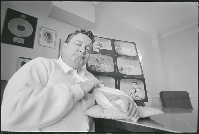 : Comedian Jackie Gleason with His Arm in Sling After Injury : Comedian Jackie Gleason with His Arm in Sling After Injury
