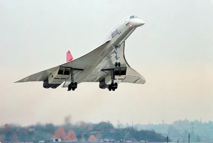 Framed Print : Concorde Supersonic Airliner Landing at Airport Framed Print : Concorde Supersonic Airliner Landing at Airport