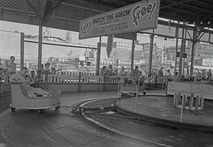 Framed Print : Coney Island Ride Framed Print : Coney Island Ride