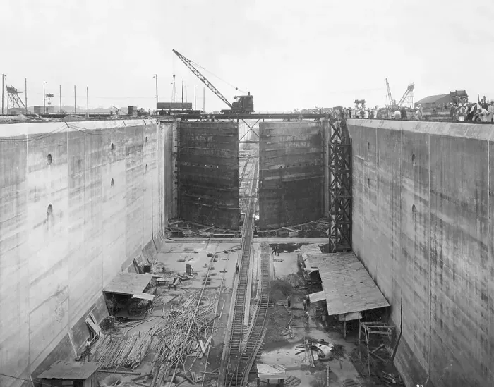 Framed Print : Construction on the Panama Canal Framed Print : Construction on the Panama Canal