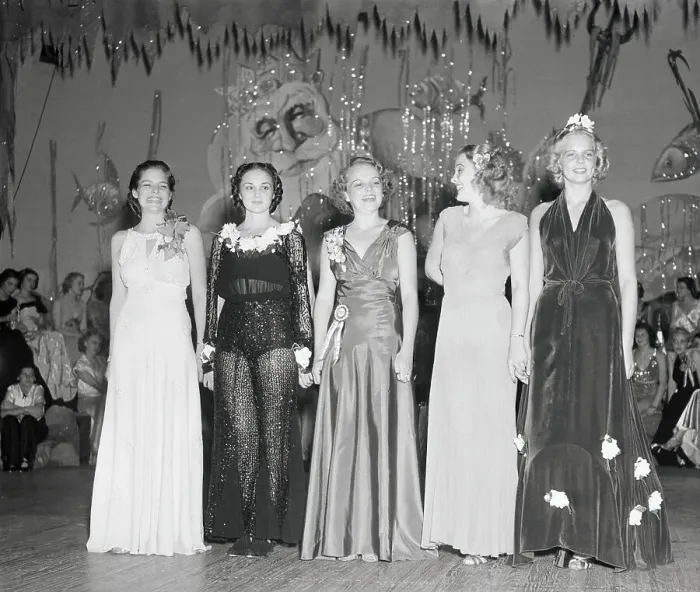 Framed Print : Last Five Contenders for Miss America 1937 Framed Print : Last Five Contenders for Miss America 1937