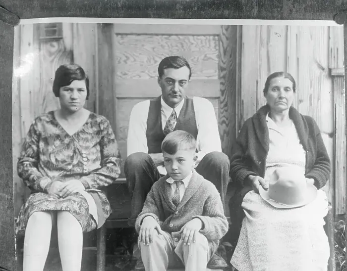 Framed Print : Convict Carl Mahan with His Family Framed Print : Convict Carl Mahan with His Family