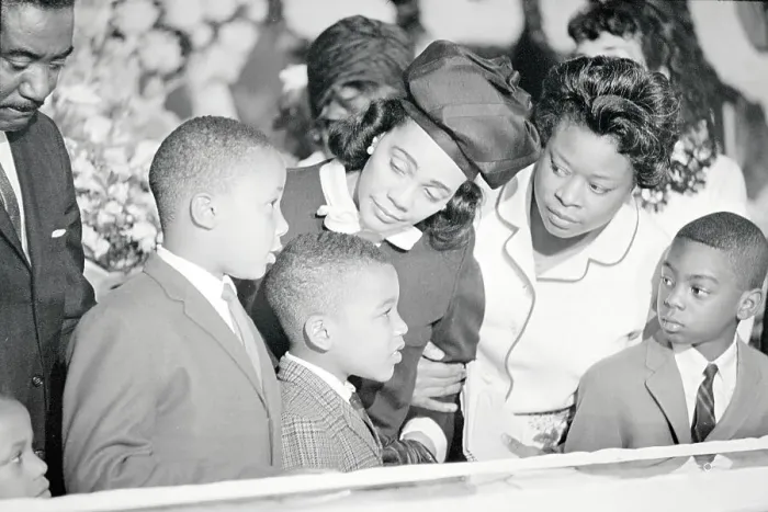Framed Print : Coretta Scott King Coaxing Her Young Son at His Father's Funeral Framed Print : Coretta Scott King Coaxing Her Young Son at His Father's Funeral