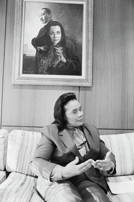 Framed Print : Coretta Scott King Crying Framed Print : Coretta Scott King Crying