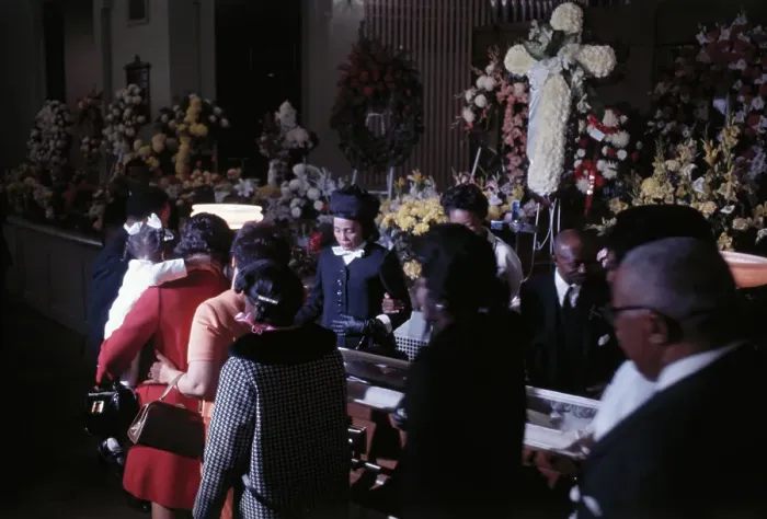 Framed Print : Coretta Scott King Grieving Over Body of Martin Luther King Jr