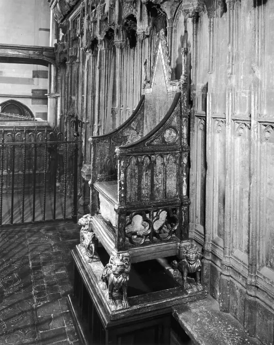 Framed Print : Coronation Chair Framed Print : Coronation Chair