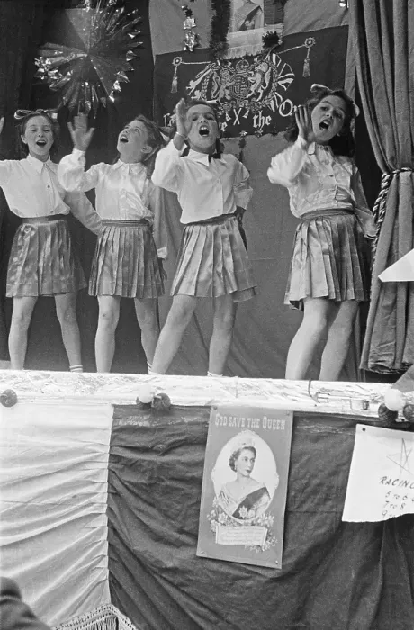 Framed Print : Coronation Party Show