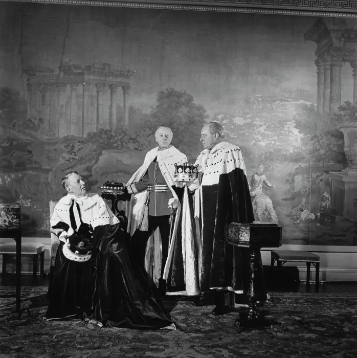 Framed Print : Coronation Preparations, 1952 Framed Print : Coronation Preparations, 1952