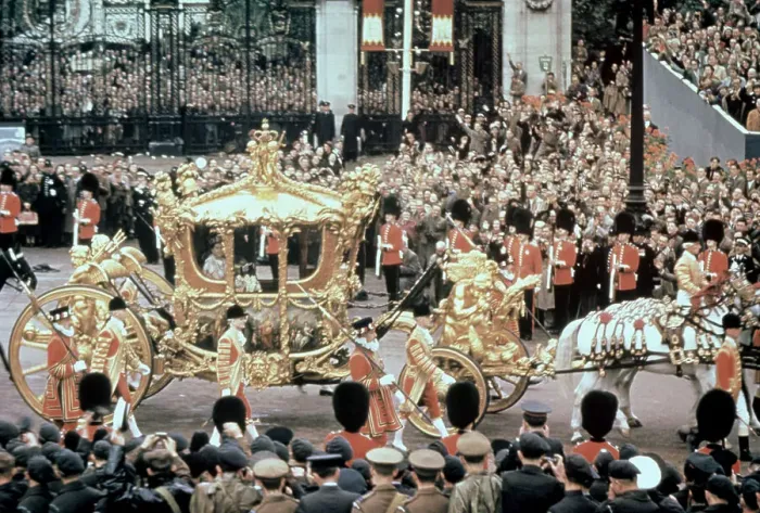 Framed Print : Coronation Procession of Queen Elizabeth II Framed Print : Coronation Procession of Queen Elizabeth II