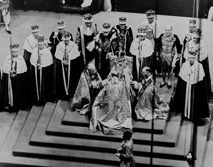 Framed Print : The Coronation Of Queen Elizabeth II Framed Print : The Coronation Of Queen Elizabeth II