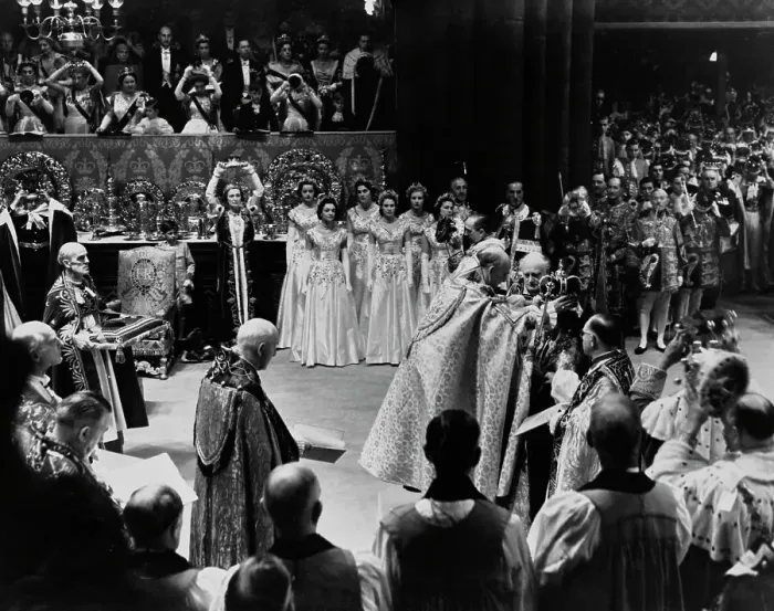Framed Print : The Coronation Of Queen Elizabeth II Framed Print : The Coronation Of Queen Elizabeth II
