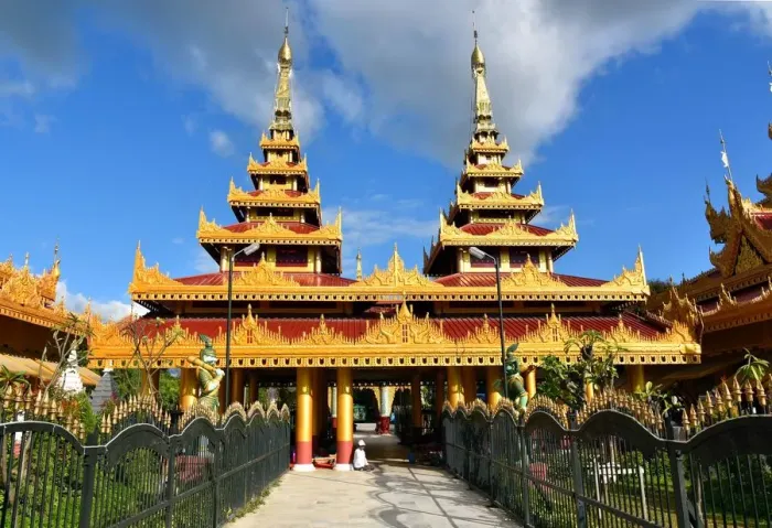 Framed Print : corridor pagoda Framed Print : corridor pagoda