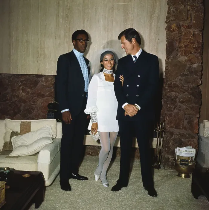 Framed Print : Bill Cosby with Robert Culp and France Nuyen Framed Print : Bill Cosby with Robert Culp and France Nuyen