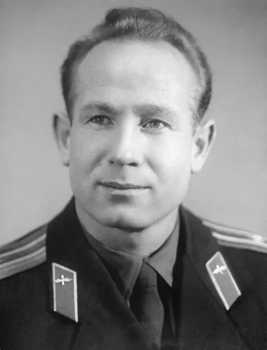 Framed Print : Cosmonaut Aleksey A. Leonov Framed Print : Cosmonaut Aleksey A. Leonov
