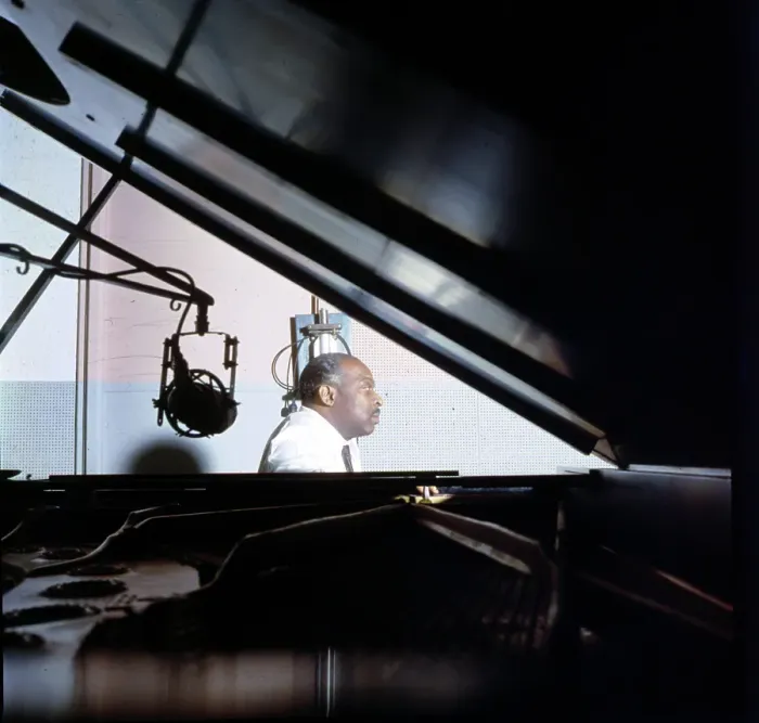 Framed Print : Count Basie Portrait Session