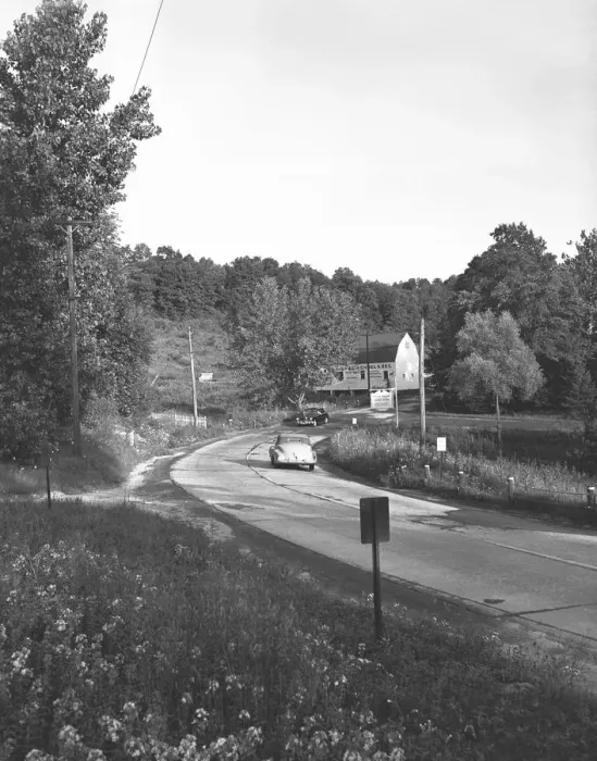 Framed Print : Country road, (B&W) Framed Print : Country road, (B&W)