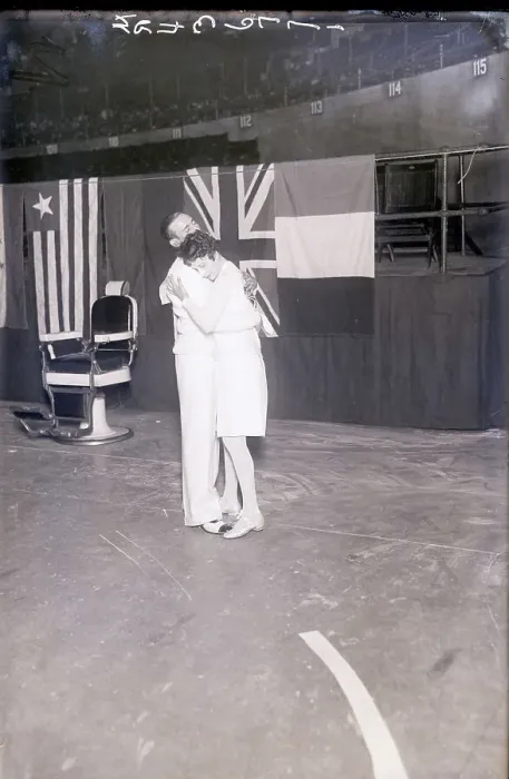 Framed Print : Couple Dancing in Marathon