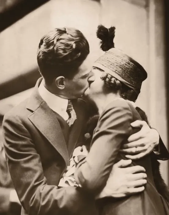Framed Print : Couple Embracing / Circa 1920 s Framed Print : Couple Embracing / Circa 1920 s