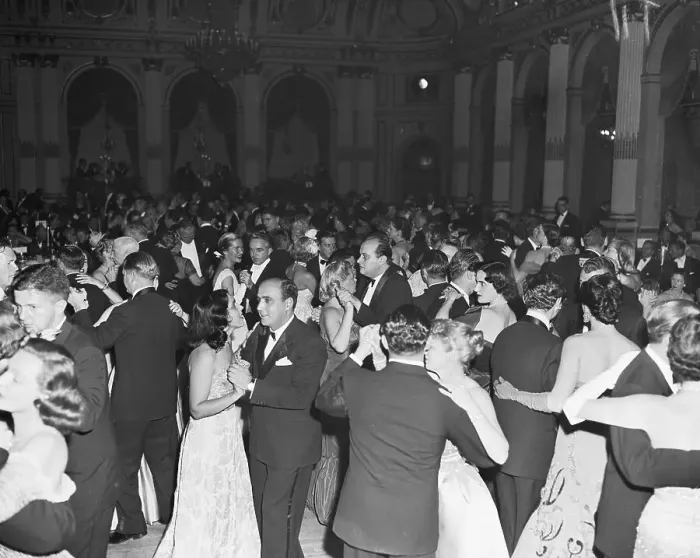 Framed Print : Couples Dancing At Plaza Hotel