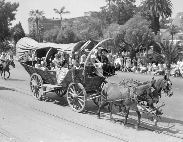Framed Print : Covered Wagon Framed Print : Covered Wagon